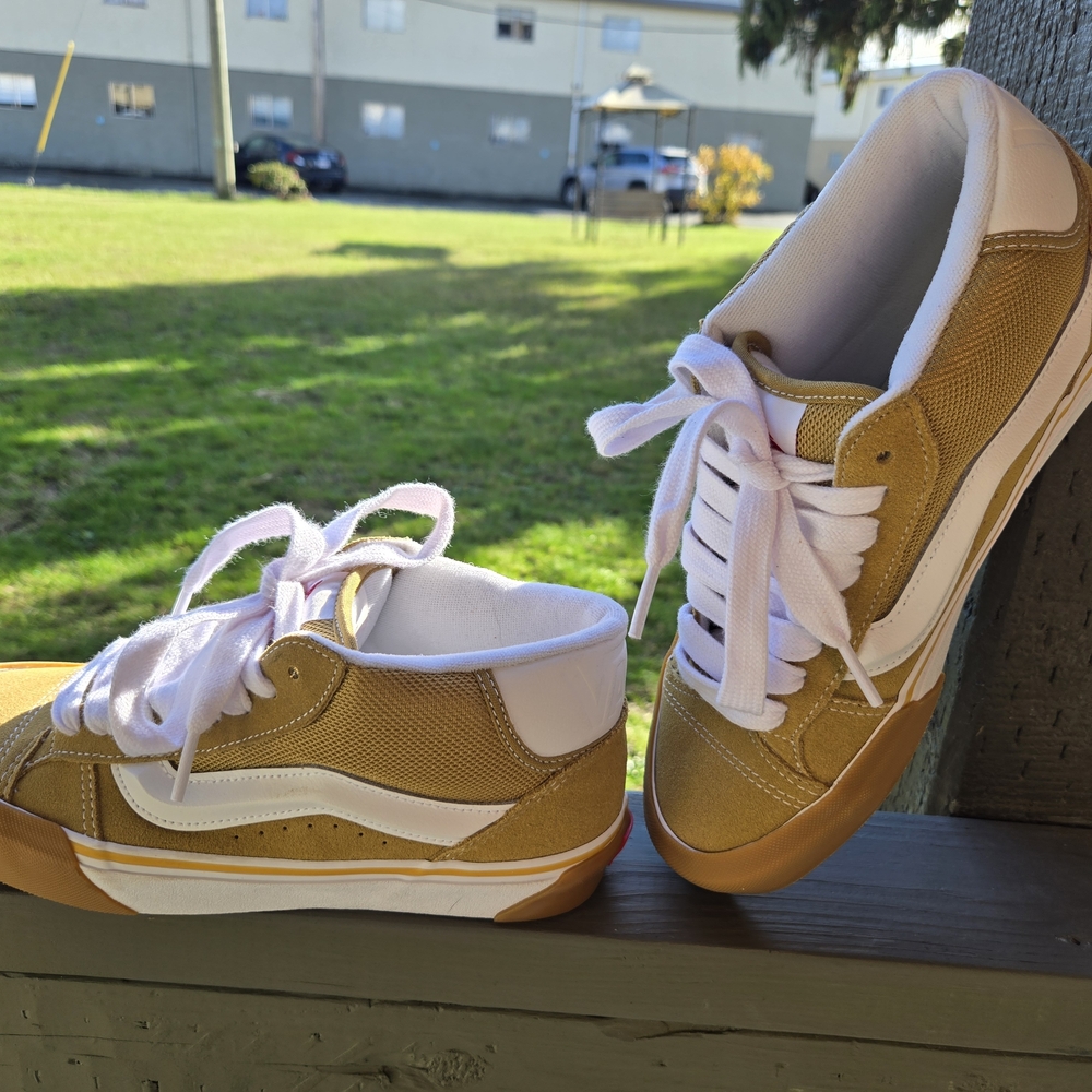 Vans Knu Mid Sneakers